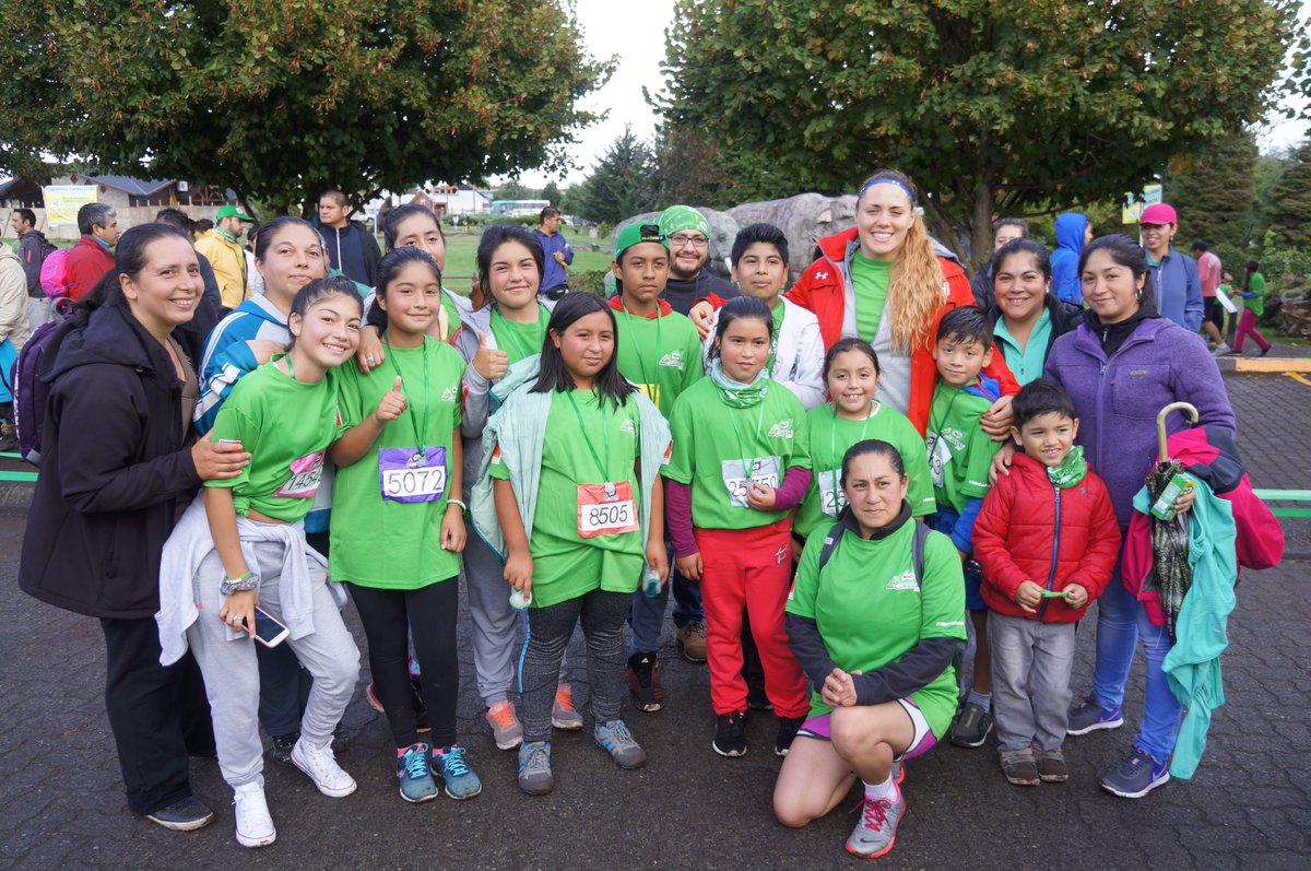 OsornoEnLaRed's tweet photo. 5mil participantes en la #CorridaMilo #Osorno #MeLaPuedo junto @NataliaDucoSole @cataduco @Maquitat https://t.co/oTYuQaSVK8 https://t.co/GxmcS7Beyf