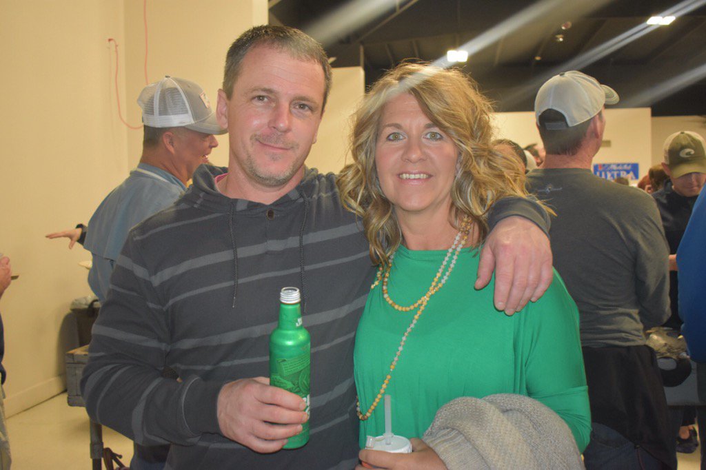 wtc_s's tweet photo. Fun at the Oyster roast! Just a bit late to post. https://t.co/jhu3iQfR1p