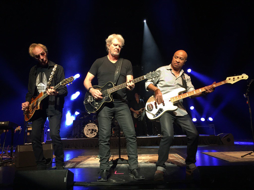 damMcGregor's tweet photo. Tom Cochrane &amp; Red Rider  Ottawa 2017, folks. https://t.co/LWNiFezno7