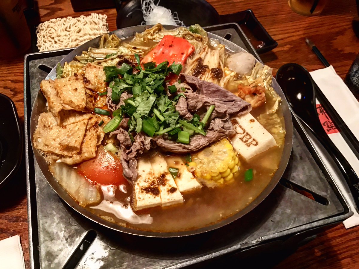 oc_tee's tweet photo. Hot pot nite. Beef flavor with side order of ramen noodles. 

#HotPot #BeefFlavor #TaiwaneseFood #BoilingPoint ♨️🍵🍴😋 https://t.co/zJfQ06W7oP