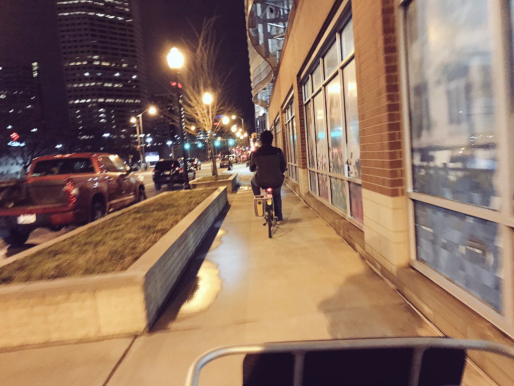 MAB_Indy's tweet photo. The rain let up just in time for an evening bike ride through the city 🚲🌛 https://t.co/IsFT3WMBXB
