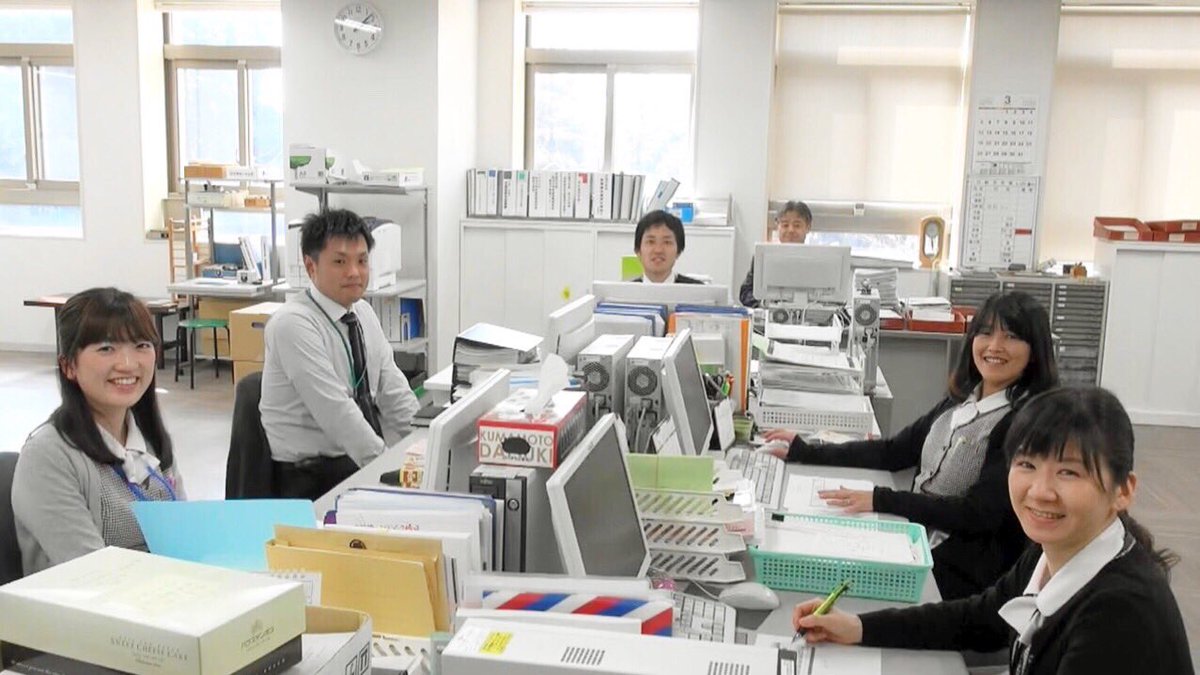 久留米大学法学部 公式 教務課を紹介します こちらが御井本館1階学生ホールにある教務課です 履修 の相談などいろいろお世話になると思います覚えておいてくださいね 用事がある時は法学部担当の職員さんに声をかけてくださいᕦ O Oˇ ᕤ 久留米大学法学部 公式 教務課を紹介します こちらが御井本館1階学生ホールにある教務課です 履修 の相談などいろいろお世話になると思います覚えておいてくださいね 用事がある時は法学部担当の職員さんに声をかけてくださいᕦ O Oˇ ᕤ