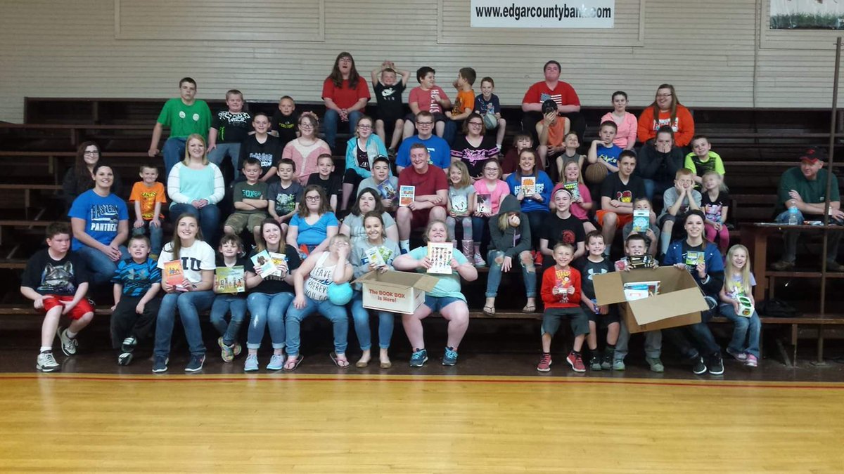 Group photo from Friday night at <a href="/AshmoreMentors/">AMP</a>. We had a great time! Thank you for having us!