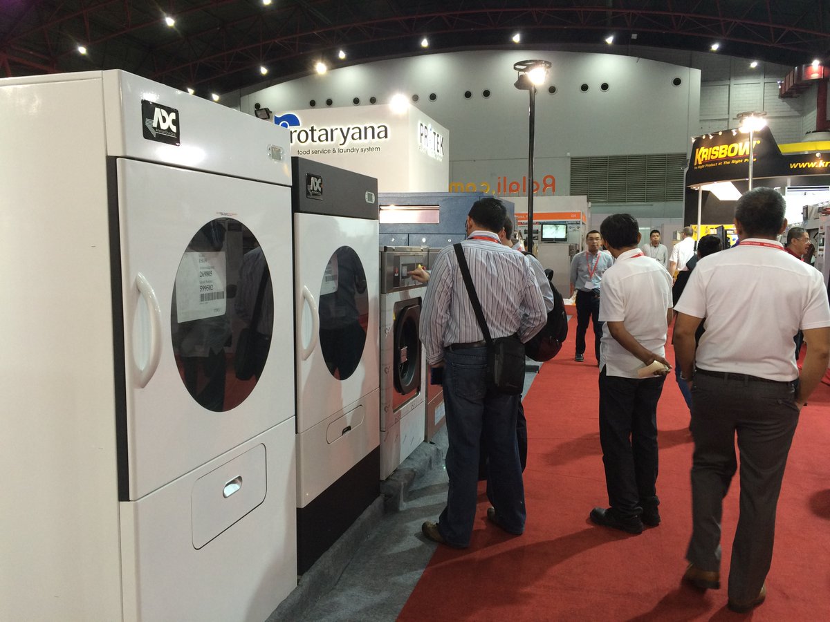 JIEXPO's tweet photo. We successfully held Expo Laundry and Expo Clean 2017 on March, 23rd - March, 25th 2017.
#ThrowBackEventInJIExpo https://t.co/Bs8kTTCt1e
