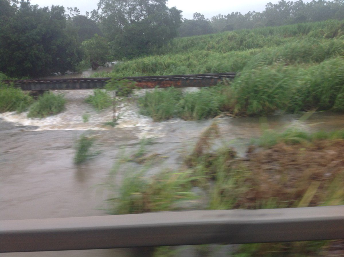 Garry Youngberry (@garryyoungberry) on Twitter photo Rain and win already damaging sugar cane crops just out of Airlie Beach <a href="/9NewsQueensland/">9News Queensland</a> Rain and win already damaging sugar cane crops just out of Airlie Beach <a href="/9NewsQueensland/">9News Queensland</a>