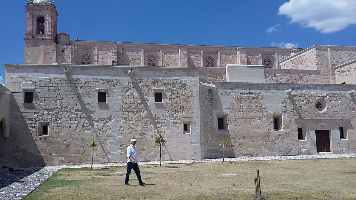manolo_leon's tweet photo. Excelente noche, hoy visitamos Yucuda, Teposcolula y Yanhuitlan! #RutaDeLaMixteca! Tienes que Vivirla! https://t.co/OYz0HHz3uy