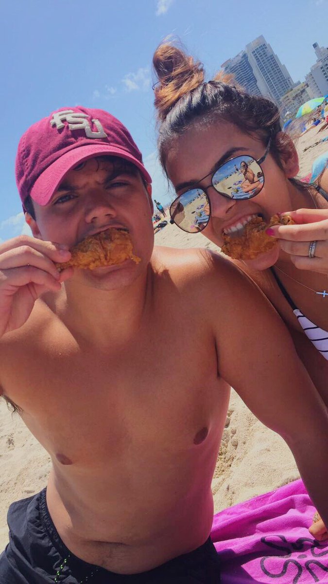 More... Chicken🍗🌺