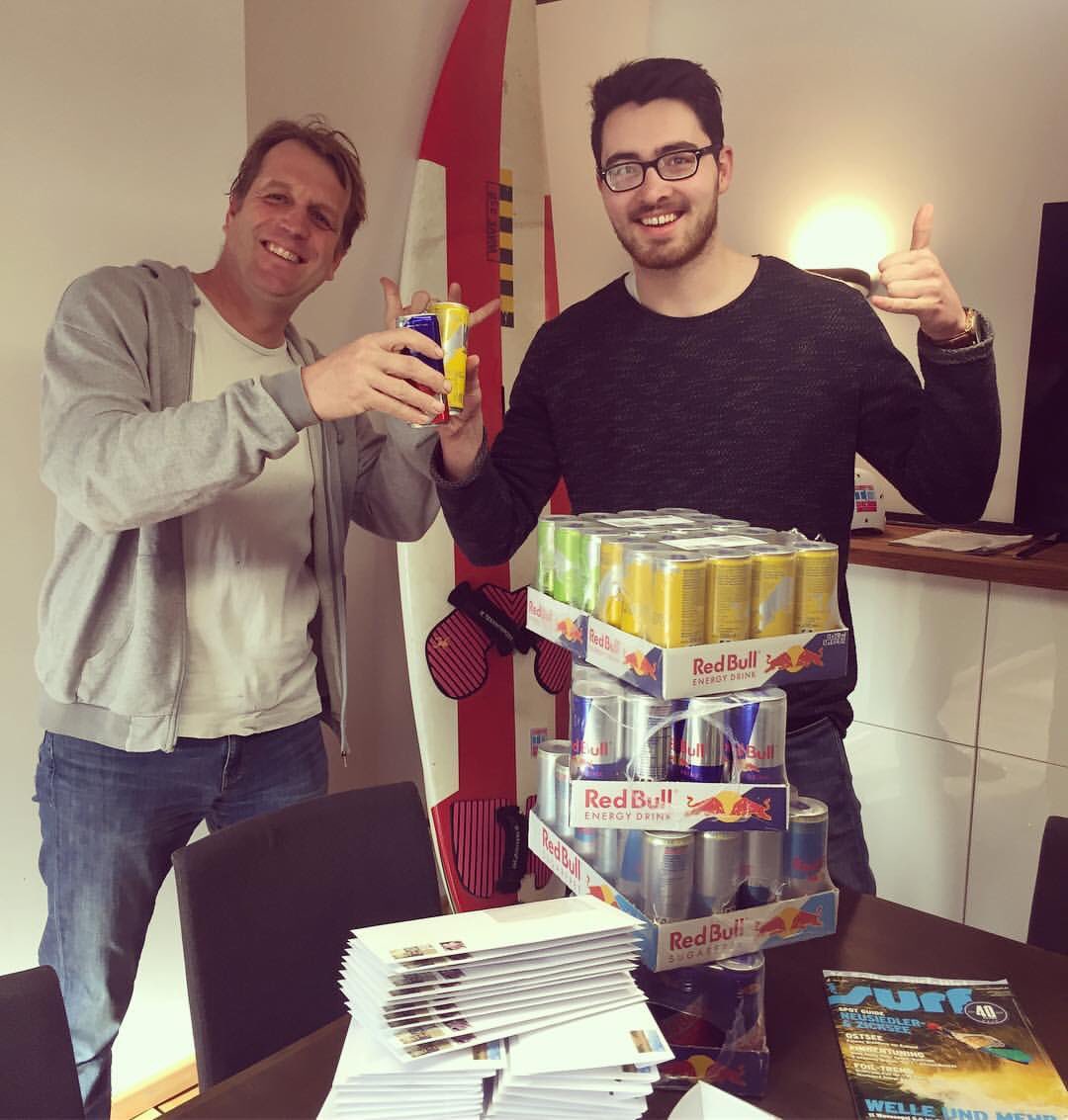 mygearid's tweet photo. Thank you @redbull for sending us some energy! Shipping our first 100 soon! 💪🏼 #kitesurf #snowboard #startup #gearid #extremesports #redbull https://t.co/L7axkuLdjQ
