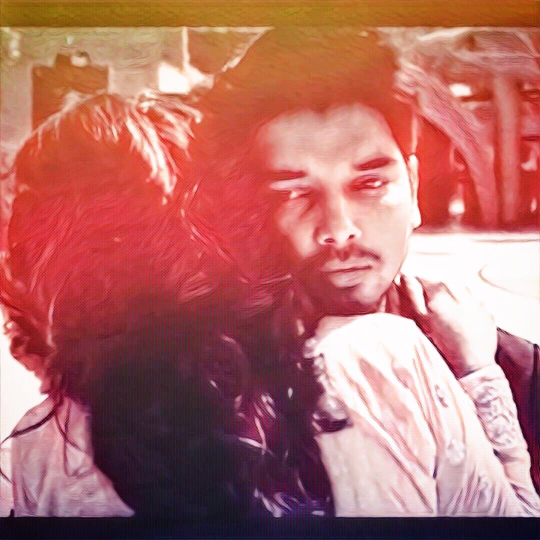 themohitpathak's tweet photo. Love above all 🎶 #TumHo #Rockabyte #exclusive @eyehinakhan @JJROCKXX @themohitpathak You don't wana miss this love story ❤️ #watchnow https://t.co/Sh0wUPtnqJ