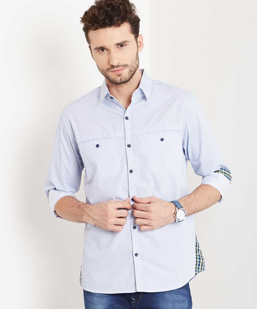 Get a refreshing touch to your workwear with Yepme!
Shop men’s shirts bit.ly/2mm309L