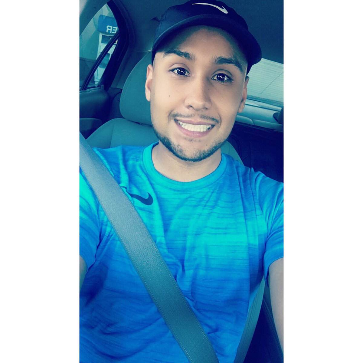 Gilbz_'s tweet photo. Nobody ever hurt their eyesight looking at the bright side. 😎 https://t.co/8DLoHIjsxD