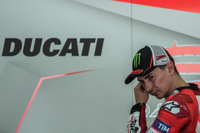 Metro_TV's tweet image. Awal Pahit Lorenzo Bersama Ducati goo.gl/1dSdfS