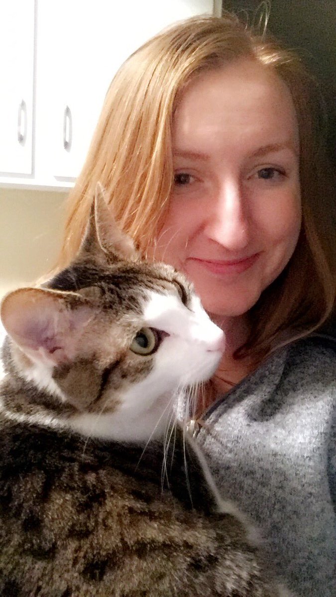 When #pms has got me down, there's nothing like a relaxing night in and some cuddles with this cool cat! 😻