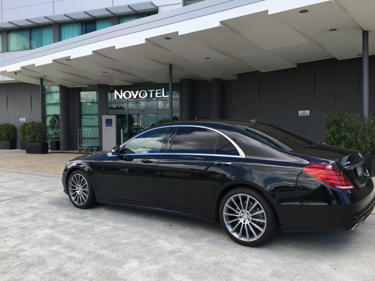 Welcome to the ever growing Limoso fleet, <a href="/MercedesBenz/">Mercedes-Benz</a> S400 LWB. Parked outside the brilliant <a href="/NovotelBneAirpt/">Novotel Bris Airport</a>