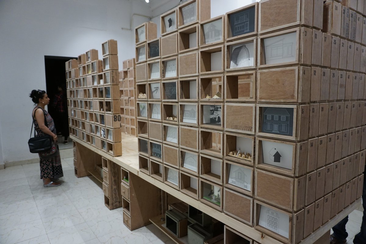 Anantartin's tweet photo. #kochibiennale #kmb2016 #aspinwall #RajeevThakker #mixedmediainstalltion #HOME https://t.co/A0DXZORlPH