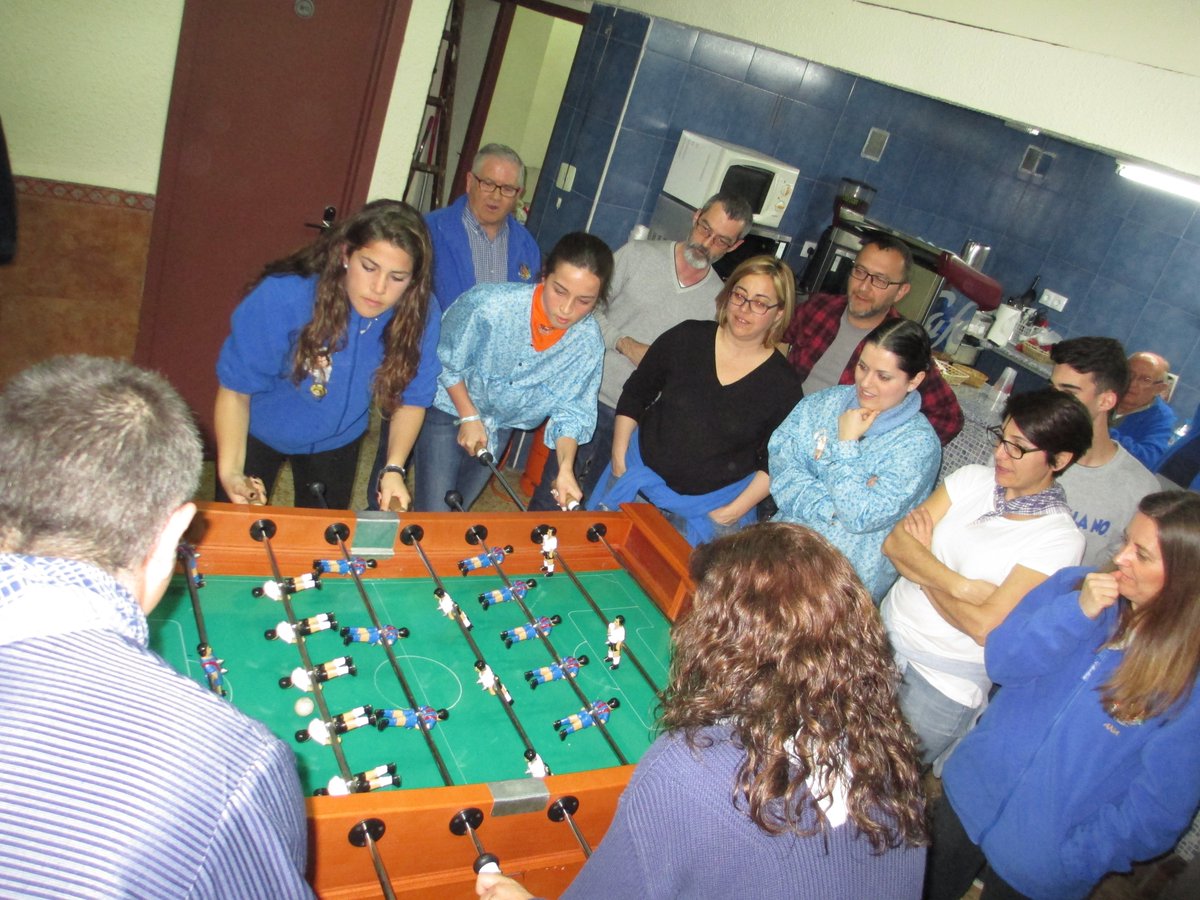 FallaSeneca's tweet image. #ambientazo en el #campeonato de #futbolin de la #semanafallera Para este ejercicio, uno #interfallas @JCF_Valencia te apuntas?