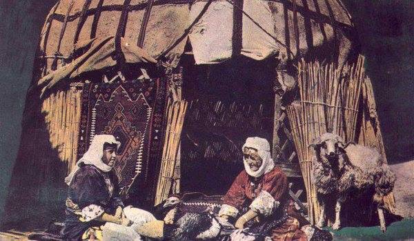 1960lı yıllar Afyon,Emirdağ.
Yörük çadırı.