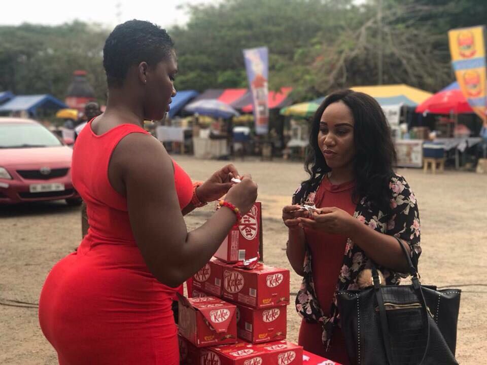 RichardOti_'s tweet photo. #AMissionImpossibleIsWhen You don't know which of the products you're going in for .... The Kit Kat or The Big Butt😆😆😆 https://t.co/pAB4Wflr4s