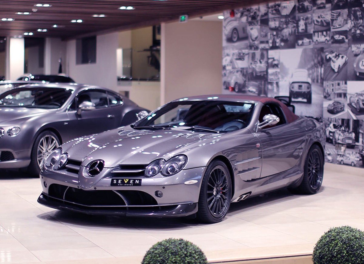 CarWaffle's tweet image. Rare 640hp #Mercedes SLR 722 S Roadster spotted on sale for $745k 😍😍 bit.ly/2n9nmDN