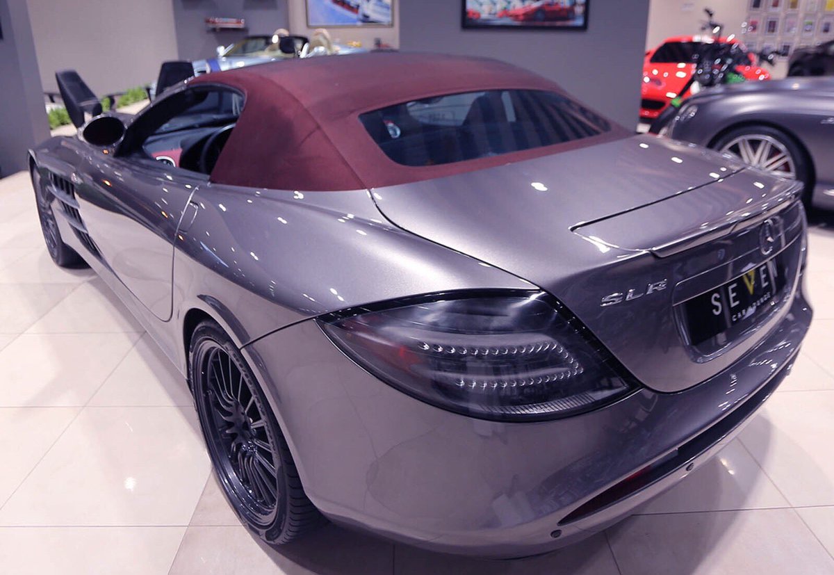 CarWaffle's tweet image. Rare 640hp #Mercedes SLR 722 S Roadster spotted on sale for $745k 😍😍 bit.ly/2n9nmDN