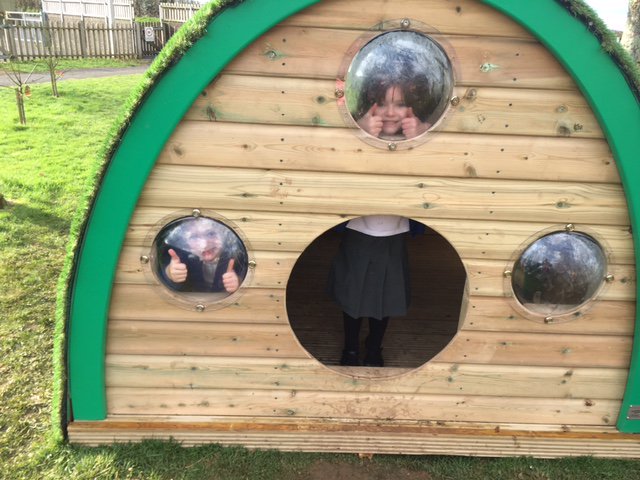 OutdoorPlayUK's tweet photo. Winners South Petherwin CP School have there Play Pod installed, the children named it 'Tubby House"
https://t.co/3pzaU6GXpp https://t.co/30VFyyztUF