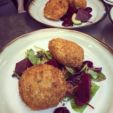 Root-beet &amp; Crispy Melted Cheddar #VVIP_CLASSY #appetizer #SpecialNightwithFancyWorld <a href="/DP_BISTRO/">DP BISTRO™</a>