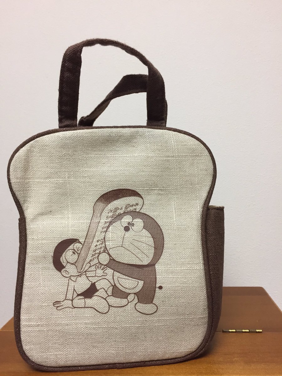 ちょうど食パン1斤サイズ アンキパン型の郵便局限定ドラえもんグッズ アンキパントート が人気 Togetter