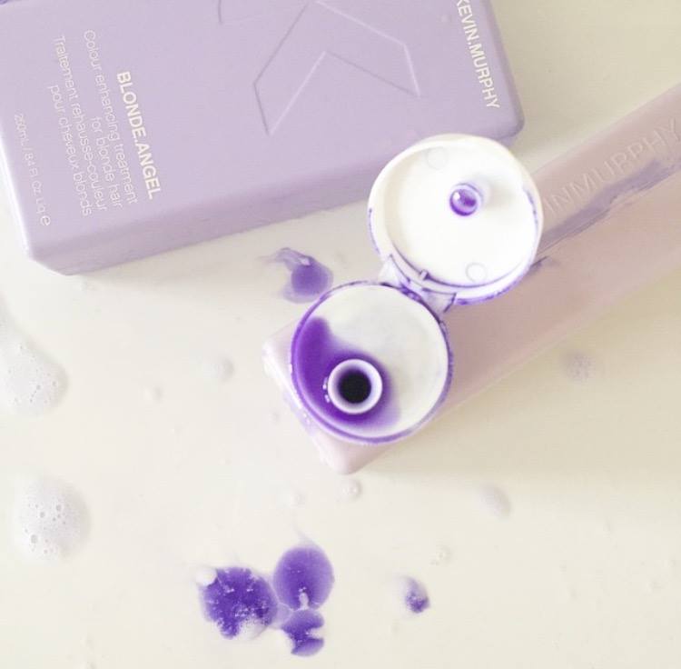 ukKEVINMURPHY's tweet image. Refresh blonde tones with this lavender infused duo of BLONDE.ANGEL &amp;amp; BLONDE.ANGEL.WASH #blondehair #kevinmurphy #haircare