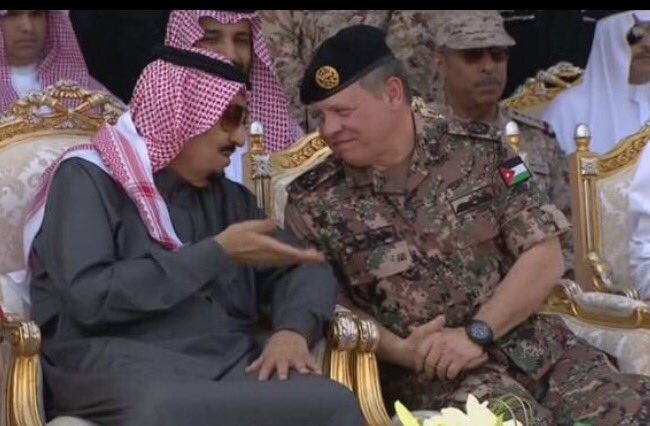 Ali_abnSokail's tweet photo. @KingAbdullahII 

سـلامٍ ياقـف لهيبـة بني هاشـم ويرضـخ لـه
.
          سـلامٍ بالعسـل صافـي ولا ينبـذ ولا ينعـاف https://t.co/M57qySWaMu