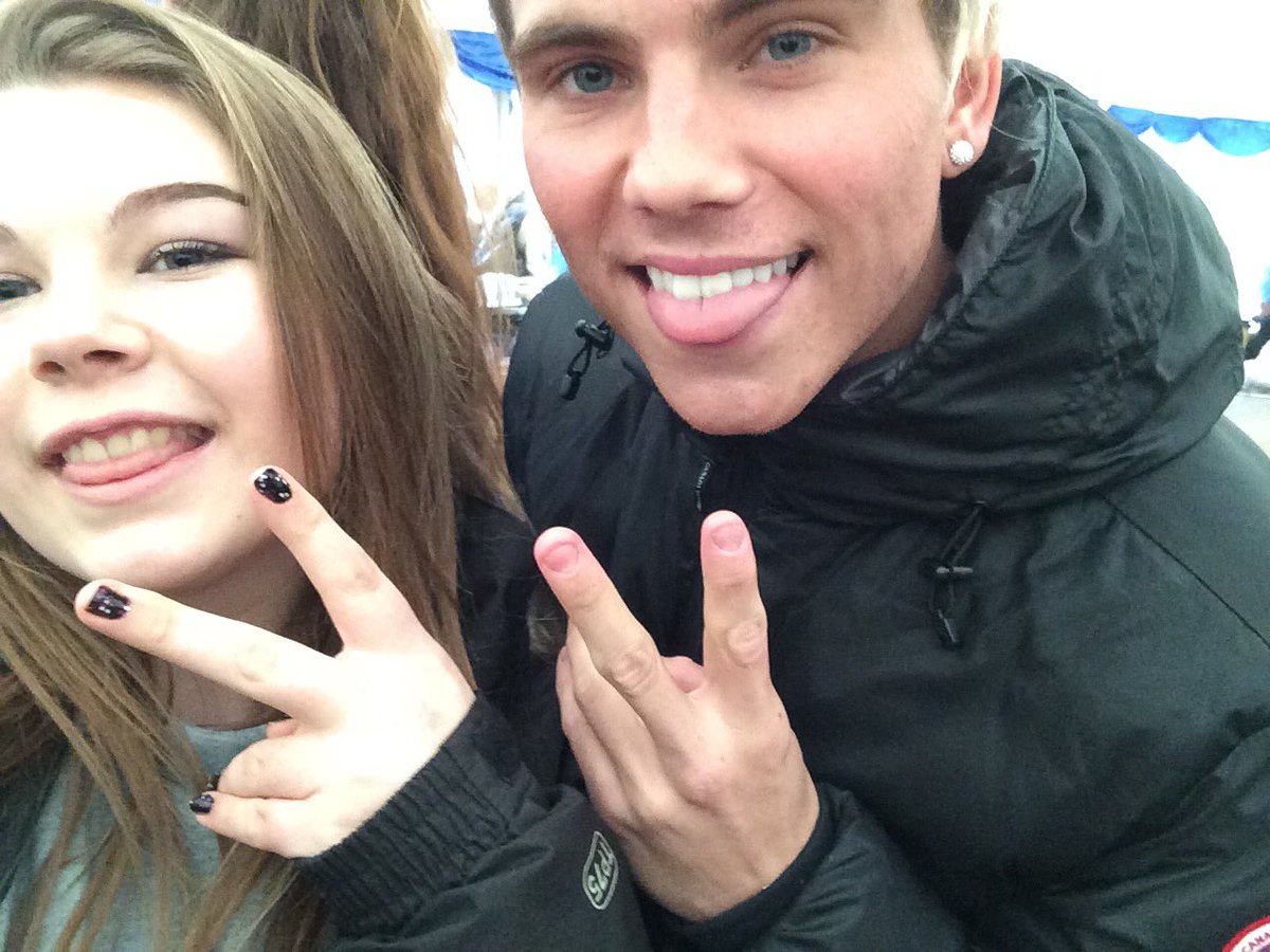 TooJordiForYou's tweet photo. happy birthday @JordiWhitworth🎉🎉 have a fab day🎁🎈💗 https://t.co/uHUK8WT77m
