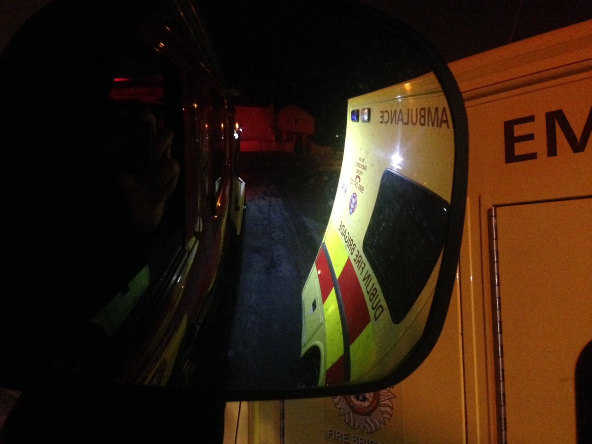 DubFireBrigade's tweet photo. Last night a #fireEMS response was sent to a shooting incident in Dublin 1. Fire engine D102 from HQ first on scene with 5 #paramedics. https://t.co/Wlzk1hnvle