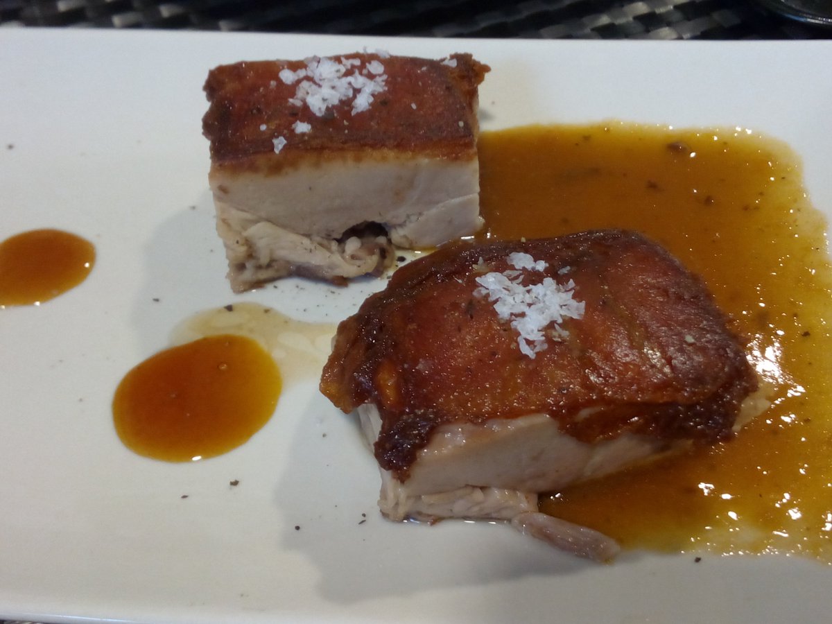 badajozrestaura's tweet photo. Jarrete de cordero, cochinillo, ensalada de perdiz, tarta de la abuela.... en Monesterio https://t.co/coc9JlfJKC https://t.co/zw0rDjbC2L