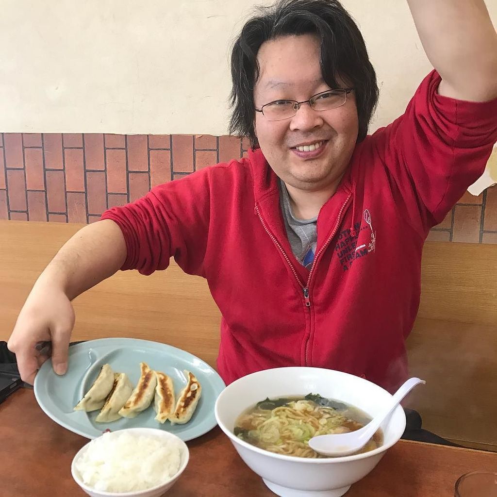tabe_suki's tweet photo. 近くのラーメン屋 ラーメン➕餃子➕ライス‼️ https://t.co/xVRiGnuPHC https://t.co/qBxo75HCfI