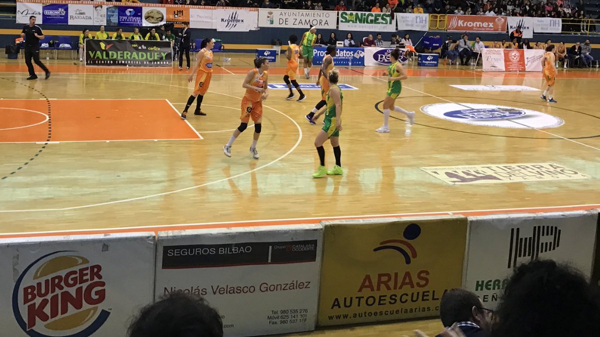 AutoAriasZamora's tweet photo. Todos a Vitoria..! o a Cáceres 😜Vamos @cdzamarat hay que darlo todo..#AutoAriasDeporte #Zamora #Sisepuede https://t.co/CYNDSW8p2Q