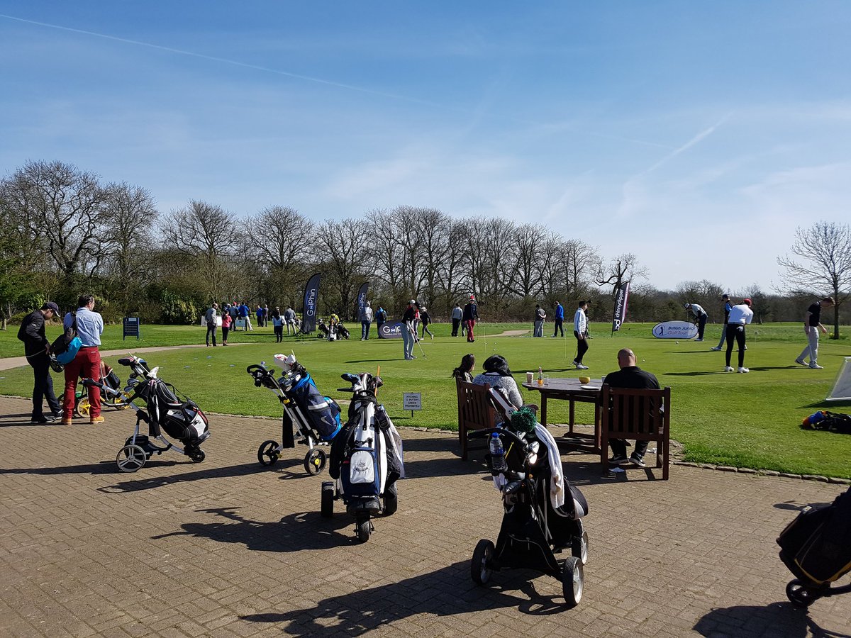 BJGT's tweet photo. What a great day yesterday @ParkHillGC this is what junior golf should look like! #gamechanger #bjgt #juniorgolf https://t.co/CcaPacise6