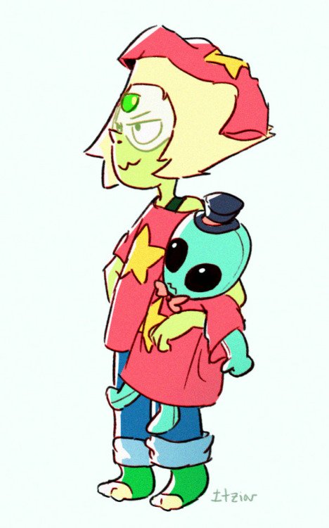 KristenRomberge's tweet photo. I definitely do not try on Steven's clothes when he is not looking. π½ #Peridot #StevenUniverse #FanArt #TooShortToRide #Cute #Alien https://t.co/iPAtaDHt65