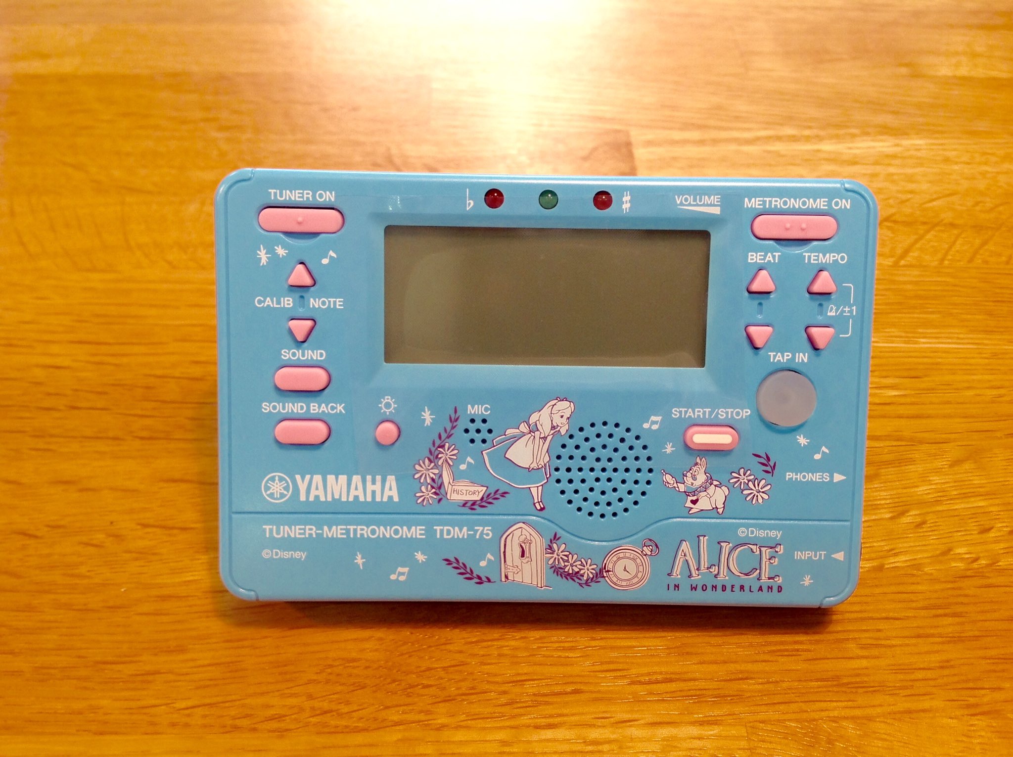 ハママツ楽器 Pa Twitter ヤマハ チューナーメトロノーム Tdm 75 限定ディズニーデザイン入荷しました 今年はアリス ミッキー Amp ミニー チップとデールのとってもかわいい3種類です 限定品なのでご購入はお早めに ディズニー チューナー 限定品 アリス