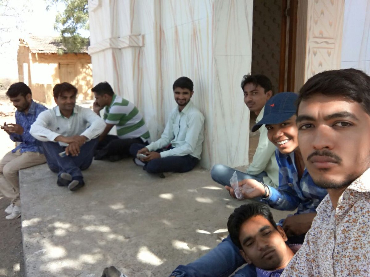 sanjunakum10's tweet photo. @sandeshnews @GSTV_NEWS @chitralekhamag @ZeeNews @PMOIndia @CMOGuj @ffrgujarat #fightforight @gujratsamachar https://t.co/9z1xajfIWE
