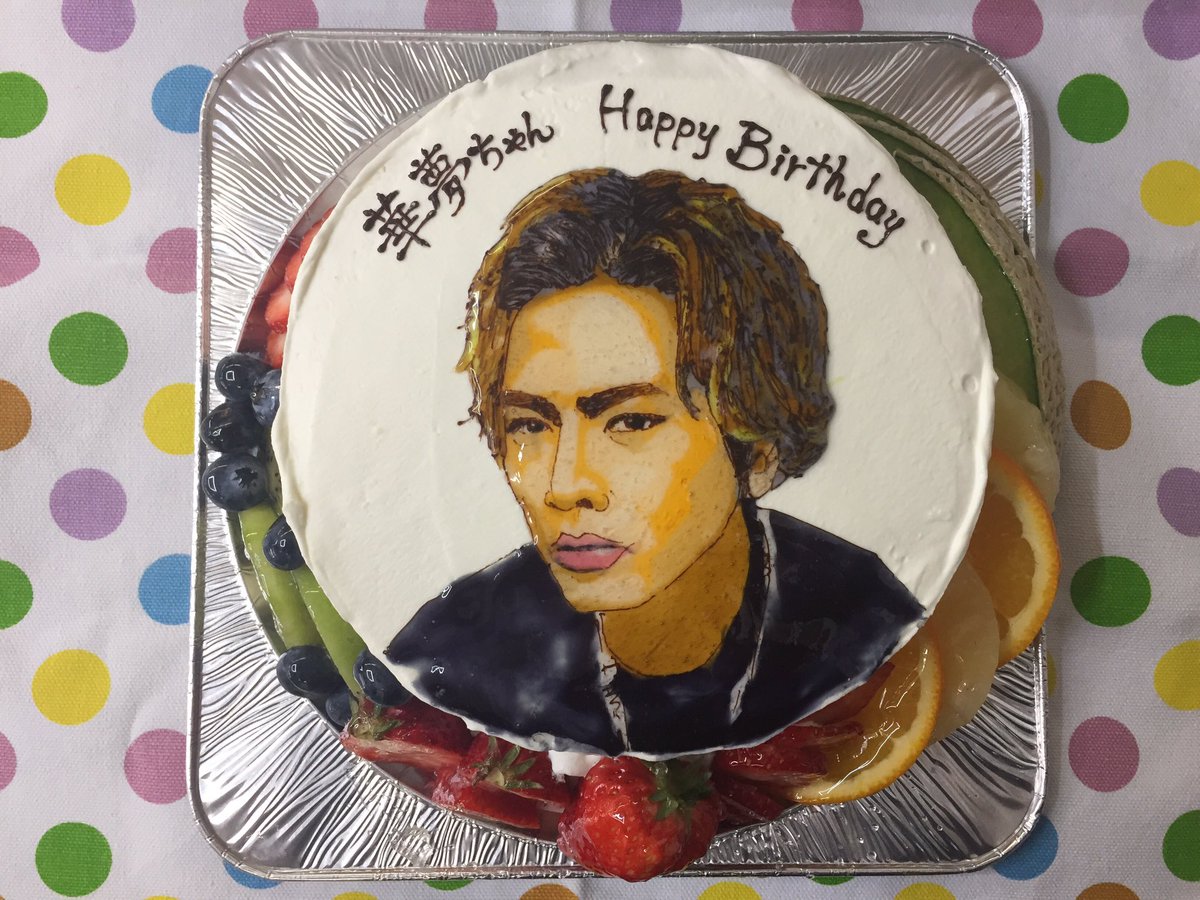 せーや パートマン No Twitter お待たせいたしましたー 今日書いたケーキ 登坂広臣 臣くん ガンダム シャー専用ザク 夜中の ケーキ屋さん