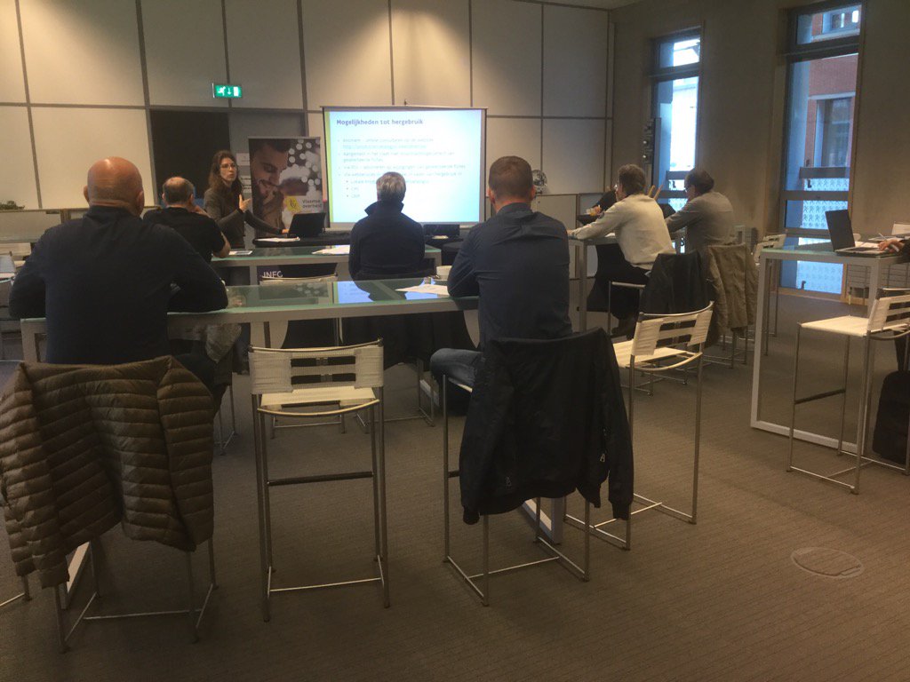 LaporteJan's tweet photo. 3de etappe van de #vrd bouwstenen ronde van Vlaanderen, vandaag in het gezellige Hasselt @info_vlaanderen https://t.co/A52DUsznnx