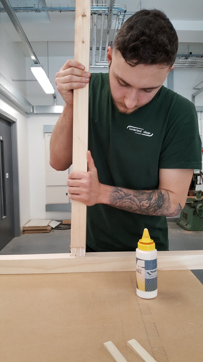 sc_building's tweet photo. Our Level 3 students have done a great job with their C&amp;J Project! Their task was to design &amp; build a shelving unit #TimetoShine https://t.co/L23qsu63Zg