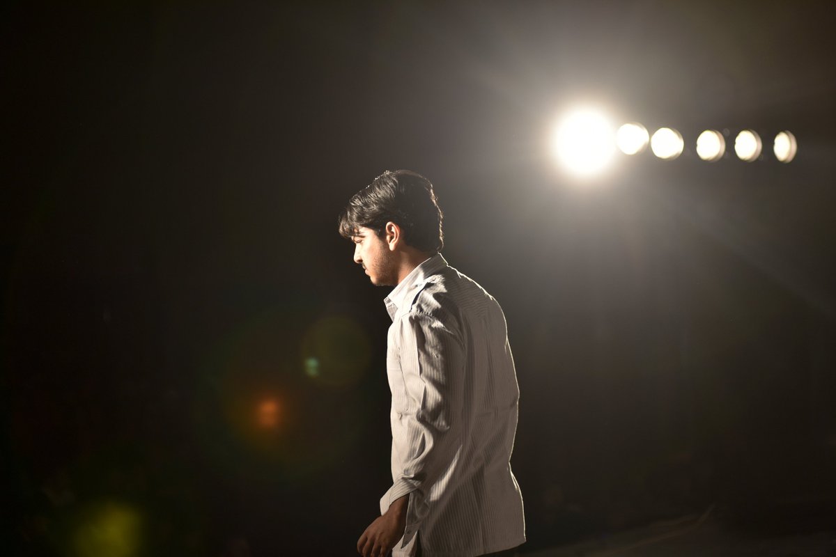 ForBeingAziz's tweet photo. @ForBeingAziz the only stage performance since last year. #HappyWorldTheatreDay #KalKareSoAajKar #NCS2016 #CA #Fest https://t.co/o14FdVihBF