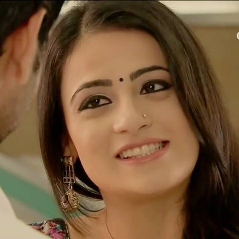 #RadhikaMadan as a most beautiful Smile !!

Agree ?? RT 
You can also Vote here >> tv-fanclub.com/poll-tv-actres…