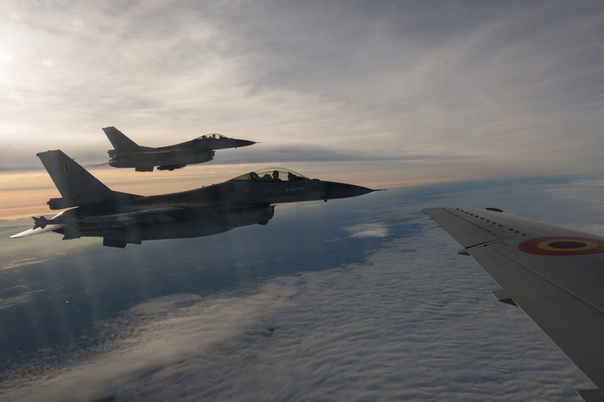 “Een piloot gaat alleen in opdracht en om noodzakelijke dienstredenen door de geluidsmuur" hbvl.be/cnt/dmf2017032…