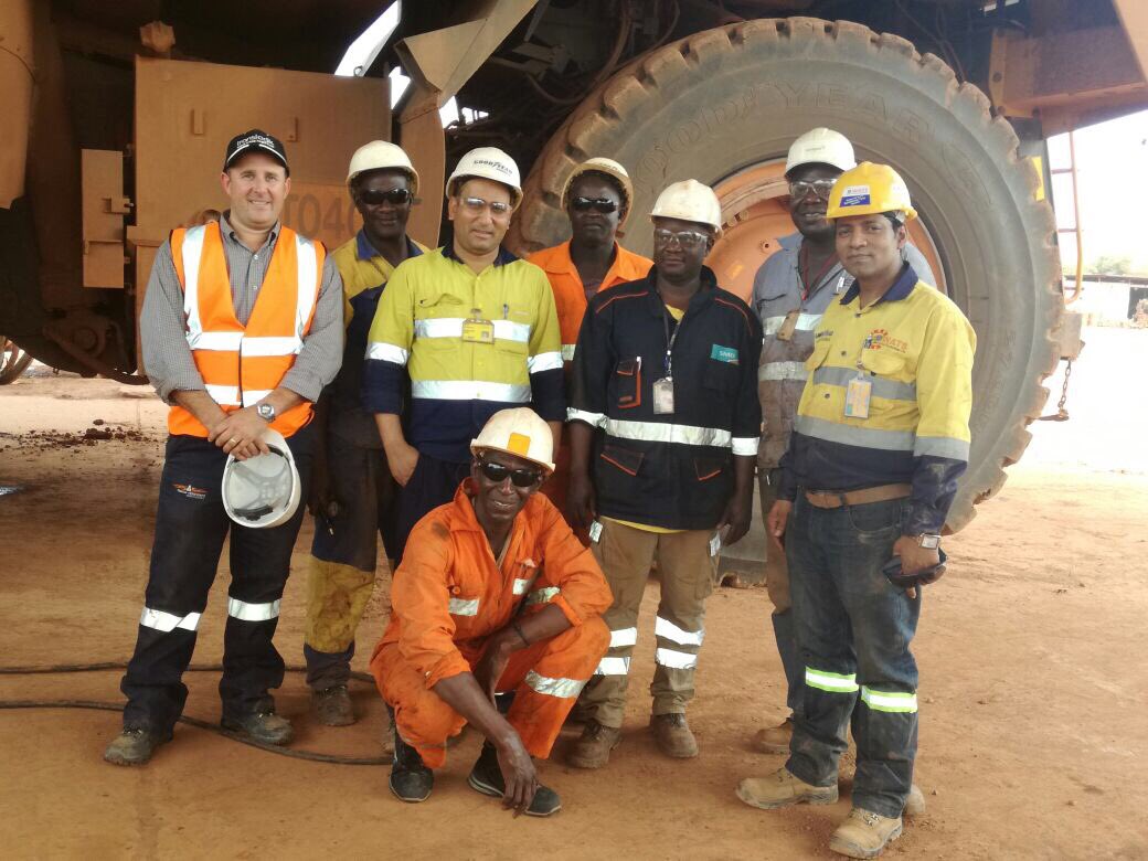 Translogik's tweet photo. Translogik in Guinea 🇬🇳#iTrackII #Ghana #improvingsafety #improvingproductivity https://t.co/5Napda2v9Y