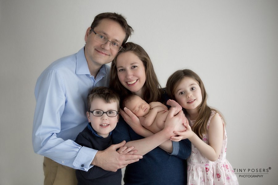 TinyPosers's tweet photo. Family love. See more on the blog.
https://t.co/qii2BAPLqb
#kristinamack #tinyposers #newbornposing #newborntraining #newbornworkshop https://t.co/HGGj6JE8E0