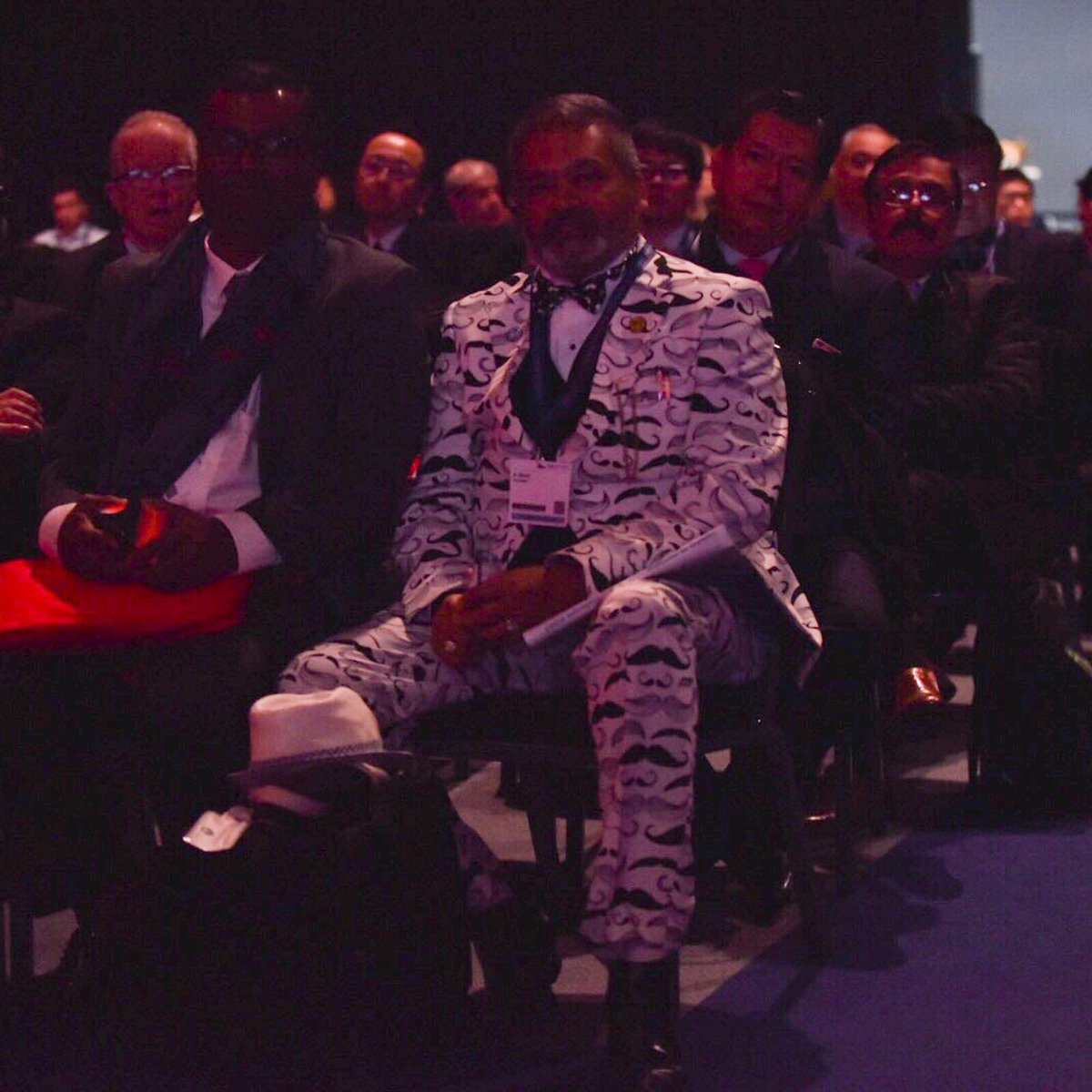 Uroweb's tweet photo. Spotted at #EAU17, in the audience of Plenary Session 5 https://t.co/2hAWkGyRTJ