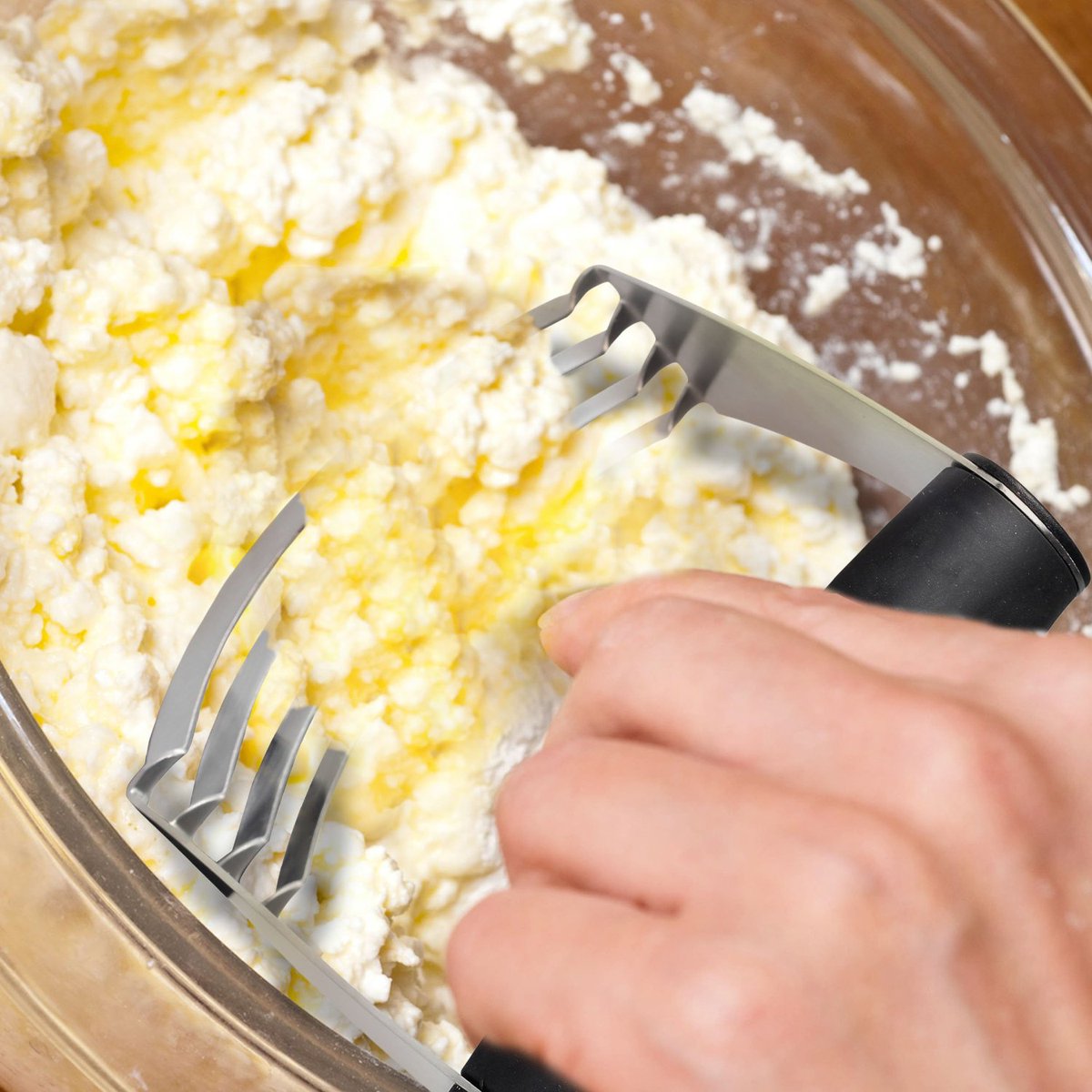 lovingmykitchen's tweet photo. Orblue Pastry Cutter Stainless Steel - Dough Blender with Blades
https://t.co/qDZD7QyoXE
#kitchen #kitchenutensils #pastrychef #pastrycutter https://t.co/lLVvbrftfn