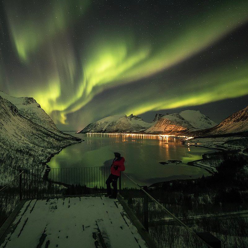 kfisme's tweet photo. RT“@AndreiAndrei63: Polar lights on the island of Senja. Norway. https://t.co/kJVzh5ssVc” 

@DannyJovica 👍🏻👍🏻 #hiDJ