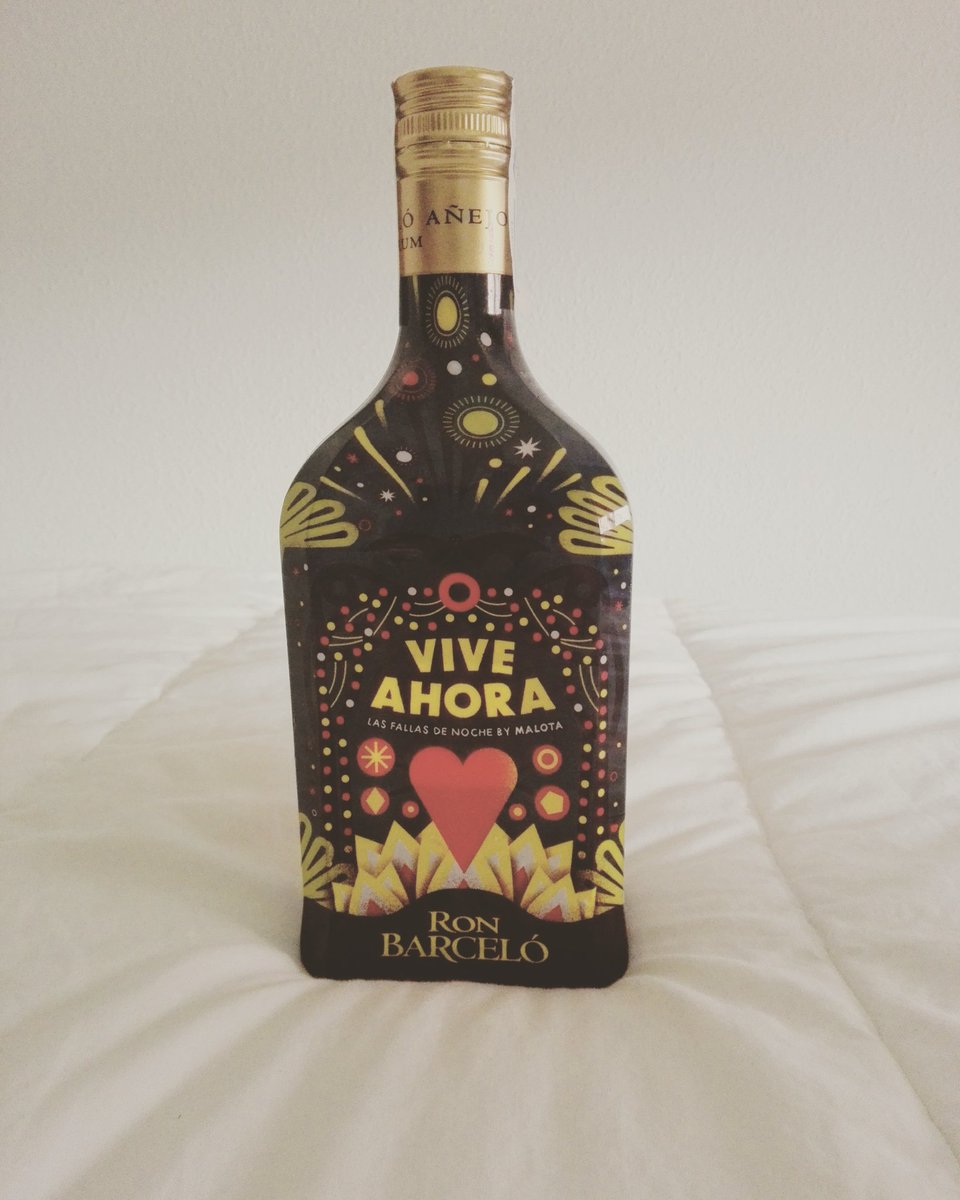 paaat_23's tweet photo. Gracias a @RonBarceloSpain por este regalazo, ahora a por el crucero Desalia, si ya sabia que erais la caña, ahora con más razón, grandes! https://t.co/AopTj3rXft